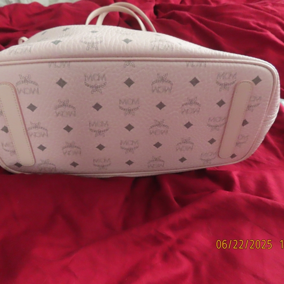 MCM Pink Tote Bag with Structured Design - Picture 3 of 9
